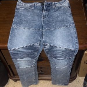 No Boundaries layered pants. Size 30x32.